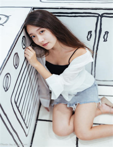 《91青青青-边吃奶边被躁欧美三级》